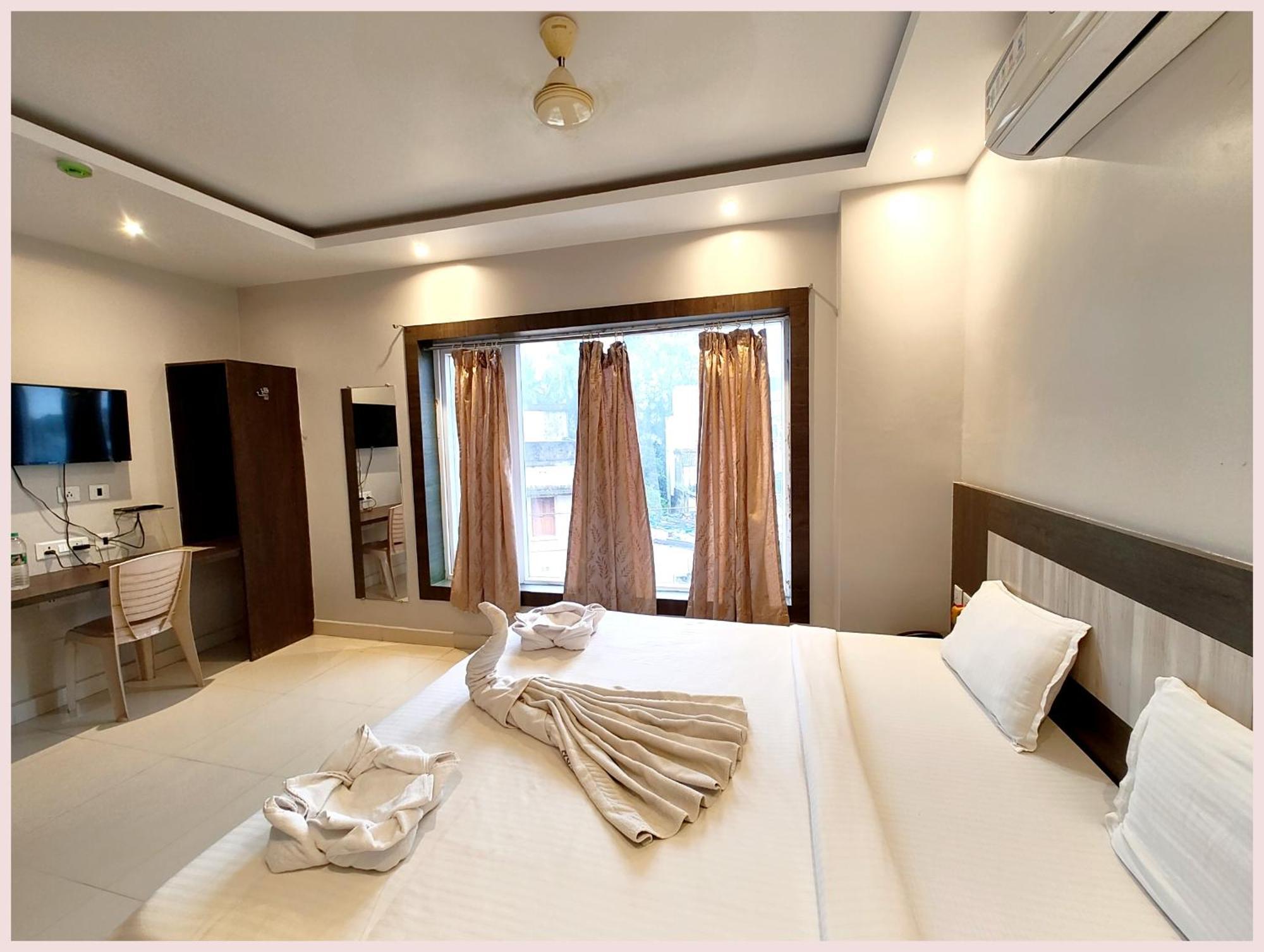Home! Premium #town Near Golden And Shree Jagannath Temple - Fully-air-conditioned-with-lift-wifi-home Style-food Menu-and Parking Facilities - Excellent Customer Service Awarded - Seller 4*